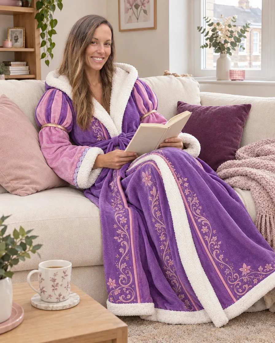 Femme lovée dans son peignoir chauffant Douce Princesse